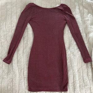 Lulu’s Longsleeve Openback Dress